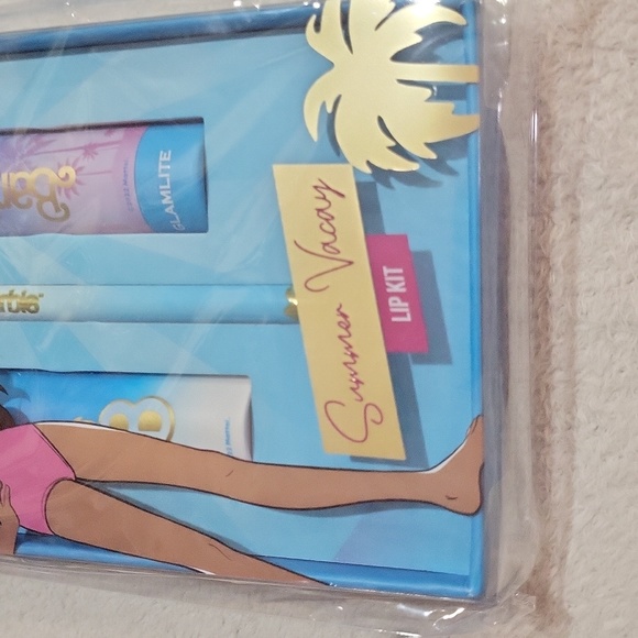 Glamlite Barbie Lipstick Kit - Picture 5 of 7